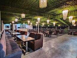 Golden Chariot Hotel Daman