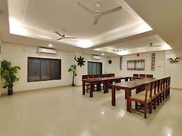 Golden Chariot Hotel Daman