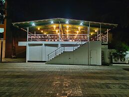 Golden Chariot Hotel Daman