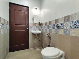 Golden Chariot Hotel Daman