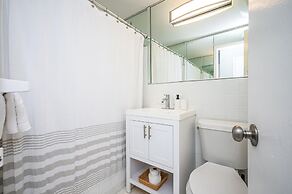 ATL Downtown 2BR with Free Parking Gym