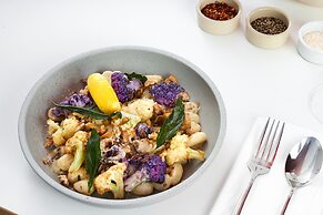 The Lodge, Blacktown - Sydney