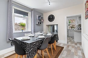 Penlan - Close to Town and Beaches