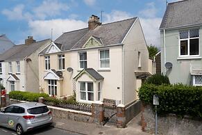 Penlan - Close to Town and Beaches