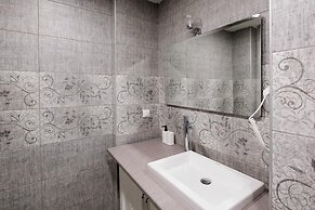 Comfy Flat w Patio 3 min to Beach in Bodrum