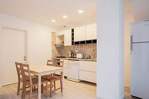 Comfy Flat w Patio 3 min to Beach in Bodrum