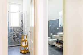 Stanzione Classy Flat at Vomero Central