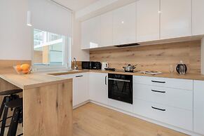 Bright Apartment Gdansk by Renters