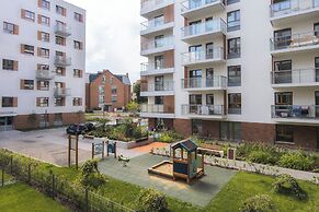 Bright Apartment Gdansk by Renters