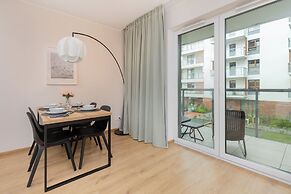 Bright Apartment Gdansk by Renters