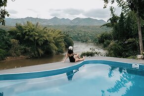 VeeVaree Riverkwai Resort