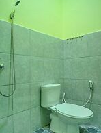 Hotel O Parapat Near Dermaga Ajibata Formerly Pudan Residence 2