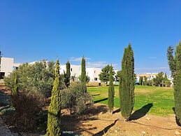Carme At The Beach - Mythical Sands Resort
