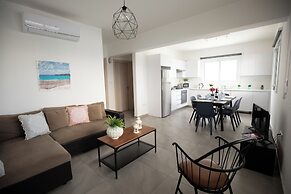 Carme At The Beach - Mythical Sands Resort