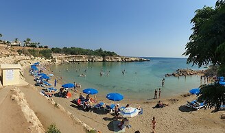 Carme At The Beach - Mythical Sands Resort
