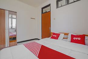 OYO 90352 Villa Agape 2