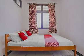 OYO 90352 Villa Agape 2