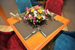 Hotel Golden Riviera