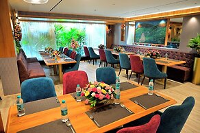 Hotel Golden Riviera