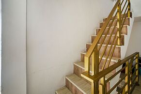 OYO 90645 Karisma Residence