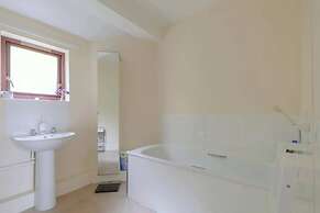 Bright & Calming 1BD Flat - Islington