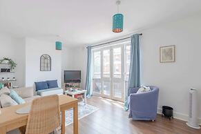Bright & Calming 1BD Flat - Islington