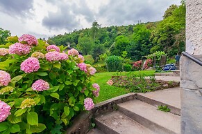 Nel Verde di Rovenza by Wonderful Italy