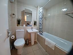 White Door Malt-Huku Kwetu (Dunstable)
