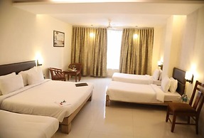 Hotel Kanha's Palm Springs