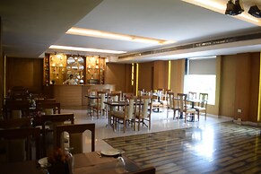 Hotel Kanha's Palm Springs