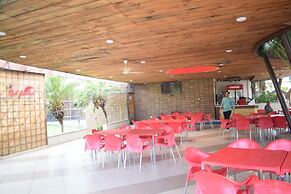 Hotel Kanha's Palm Springs