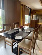 Hotel Kanha's Palm Springs