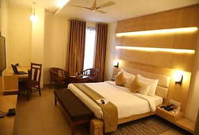 Hotel Kanha's Palm Springs