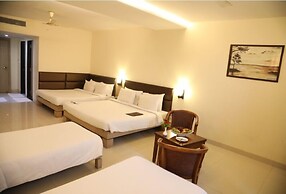 Hotel Kanha's Palm Springs