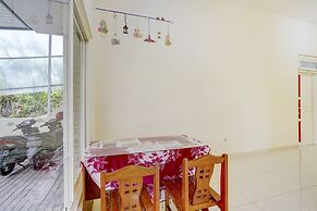 OYO 90173 Innapp Tenggilis Family Residence