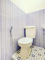 OYO 90173 Innapp Tenggilis Family Residence