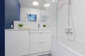 Stylish Apartment With AC by Renters