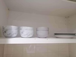 Close Airport Style Home