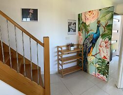 Close Airport Style Home