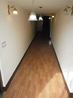 Goroomgo Ameera Srinagar