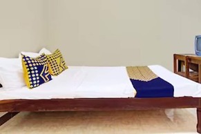 SPOT ON 92434 Puri Kasih Guest House Syariah