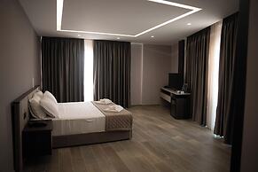 Joelle Premium Hotel