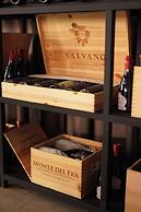 Joelle Premium Hotel