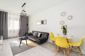 Poznan Apartment Near Old Zoo by Renters