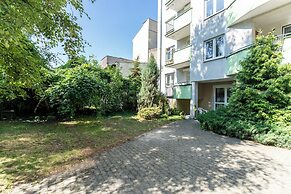 Poznan Apartment Near Old Zoo by Renters