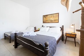 Casa a 50m da Praia com Churrasqueira