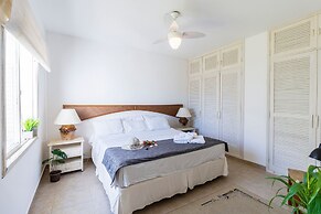 Casa a 50m da Praia com Churrasqueira