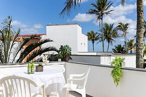 Casa a 50m da Praia com Churrasqueira