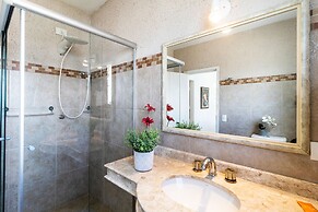 Casa a 50m da Praia com Churrasqueira