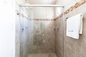 Casa a 50m da Praia com Churrasqueira